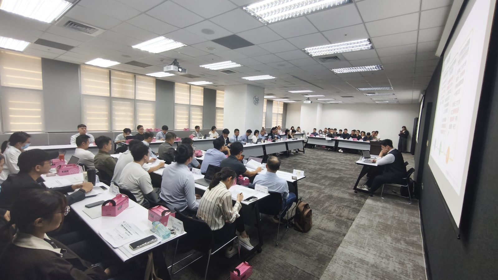 第三方支付公會攜手數產署召開AI應用指引座談會 推進AI應用與治理對話